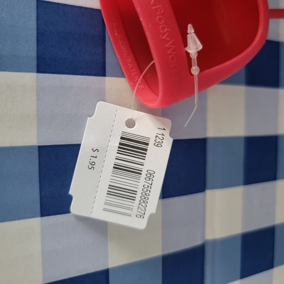 Bath & Body Works | Viva Magneta | Pocketbac Holder - Picture 3 of 3